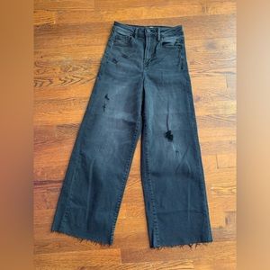 Neuflora Jeans size 25 65% Cotton Distressed - New with tags!